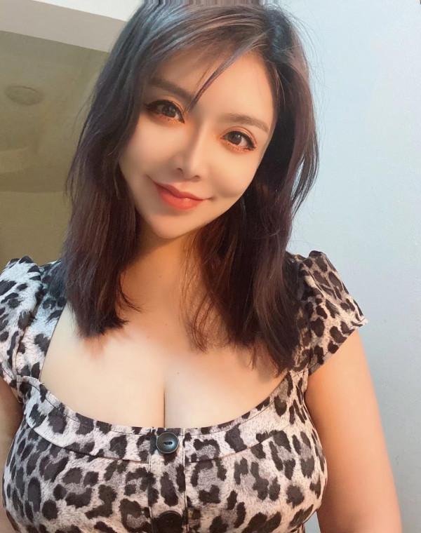 媚眼少妇橙子