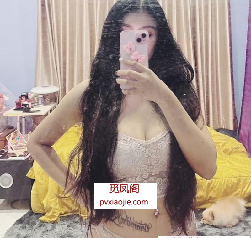 中秋不放假丰满美女